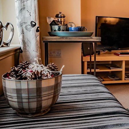 No.3 On The Square Apartment Beauly Bagian luar foto