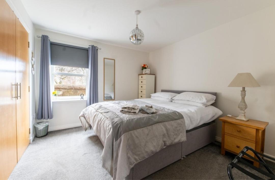 No.3 On The Square Apartment Beauly Bagian luar foto