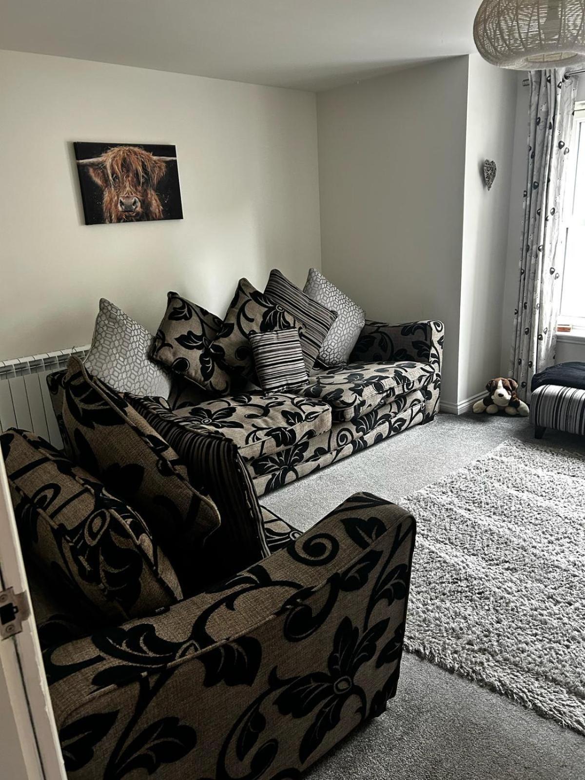 No.3 On The Square Apartment Beauly Bagian luar foto