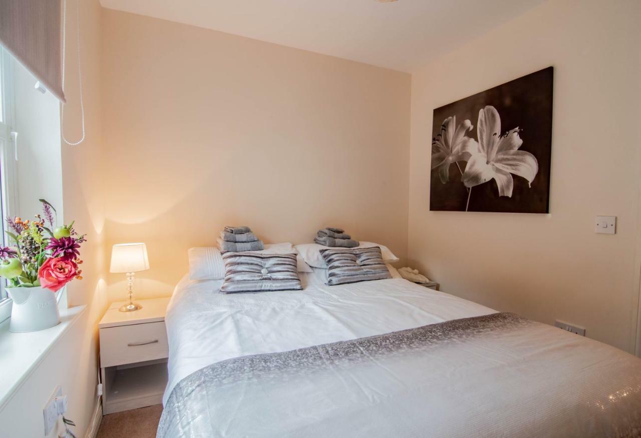 No.3 On The Square Apartment Beauly Bagian luar foto